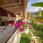 Begonvilla Bungalows *
